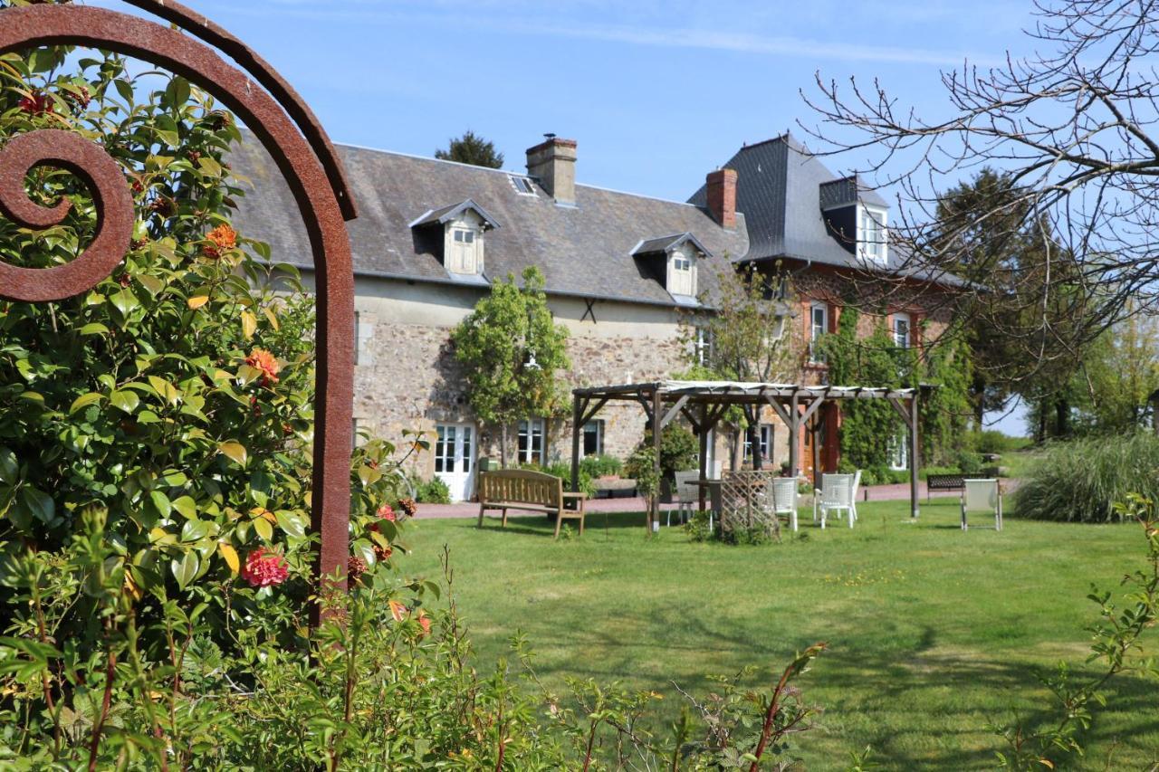 Les Gouleries Bed and Breakfast Dangy Buitenkant foto